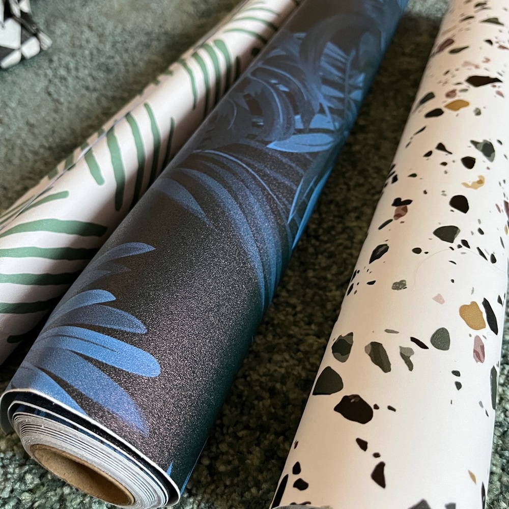 3 rolls of peel & stick wall paper